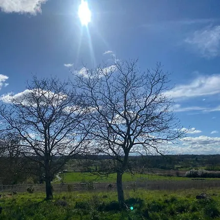 Pavilion De Lafue بيت للعطل *